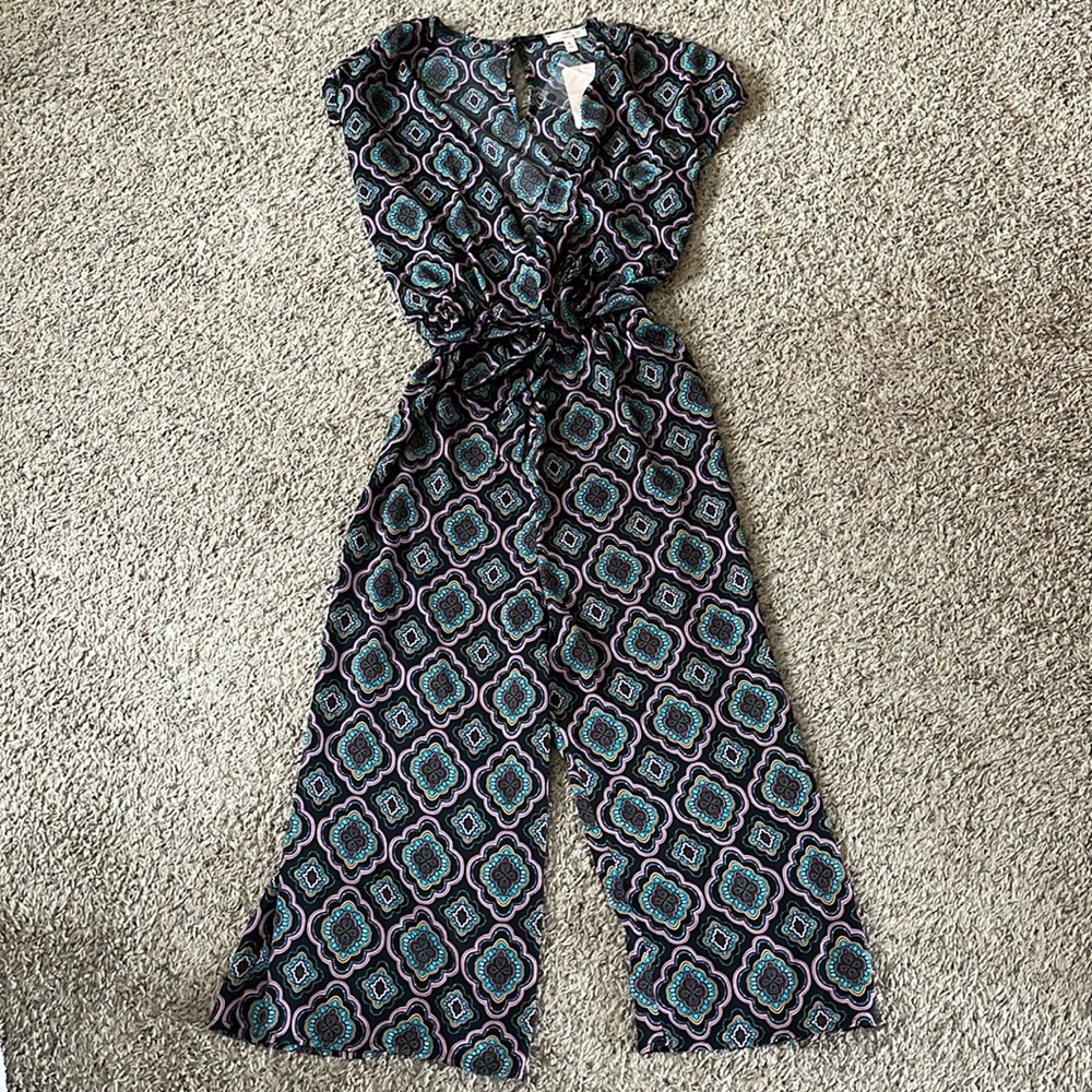 NWT Tie Waist Jumper